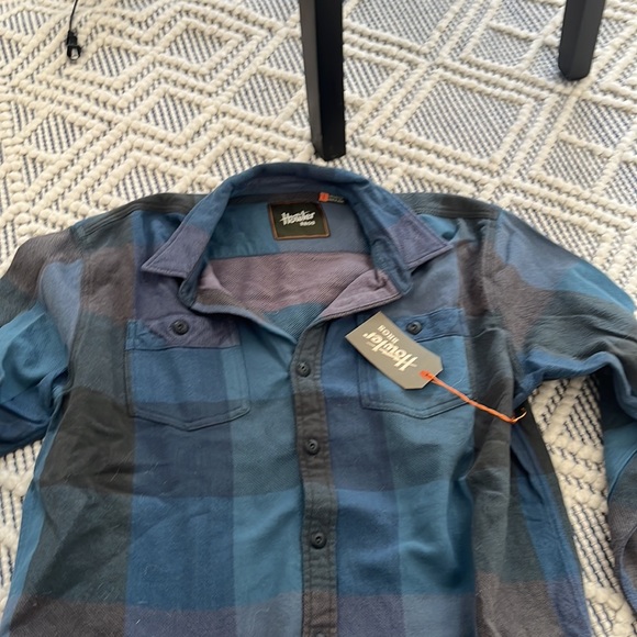 Howler bros men’s large flannel button down - Picture 2 of 2